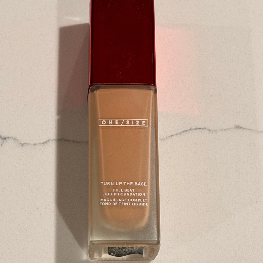 ONE/SIZE Turn Up The Base Full Beat Liquid Foundation - Medium 65 R